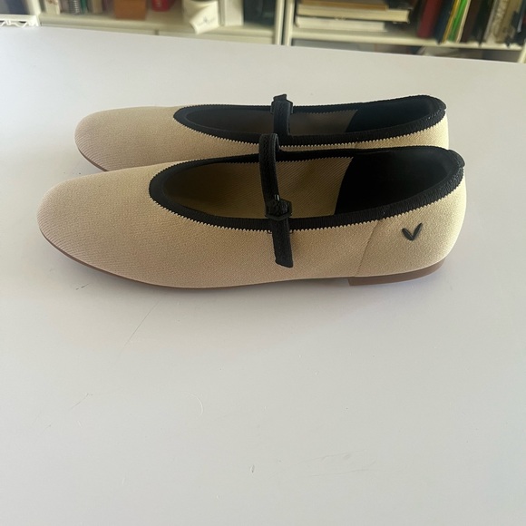 Brand New: VIVAIA Nelly Almond Toe Flats - Picture 4 of 6